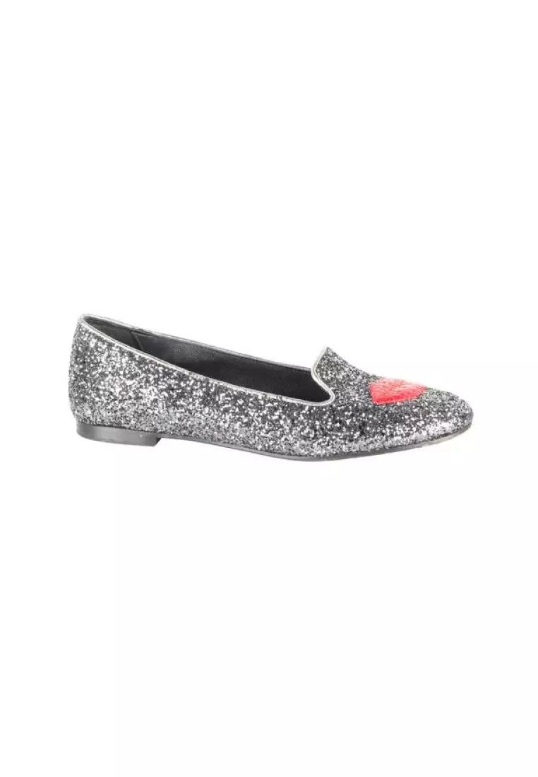 White designer flats top