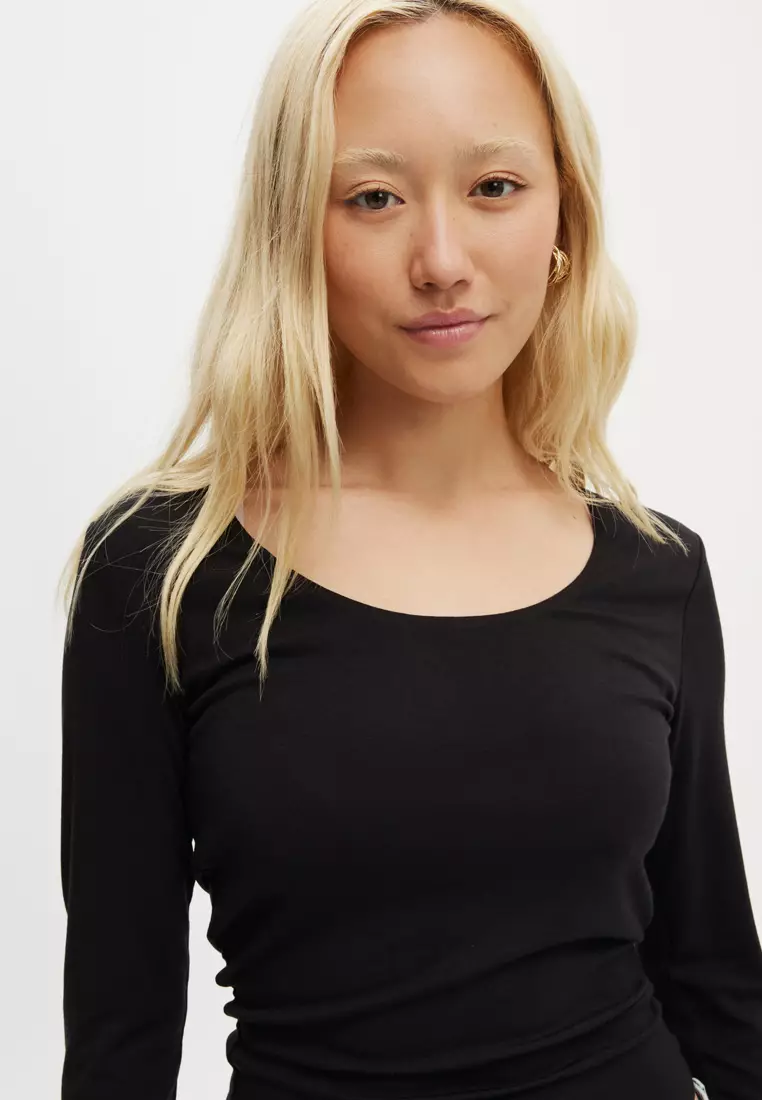 Sunday Scoop Neck Long Sleeves Top