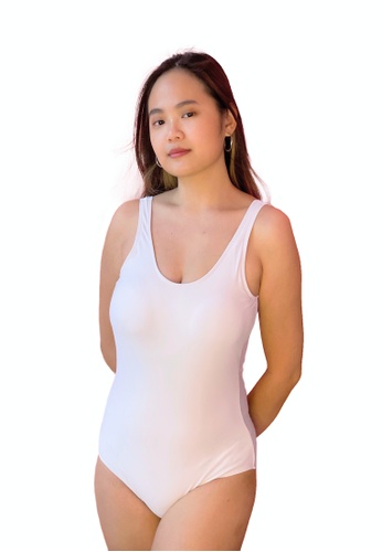 PINK N' PROPER white Basic Low V Back Swimsuit in White 69A12US654BD49GS_1