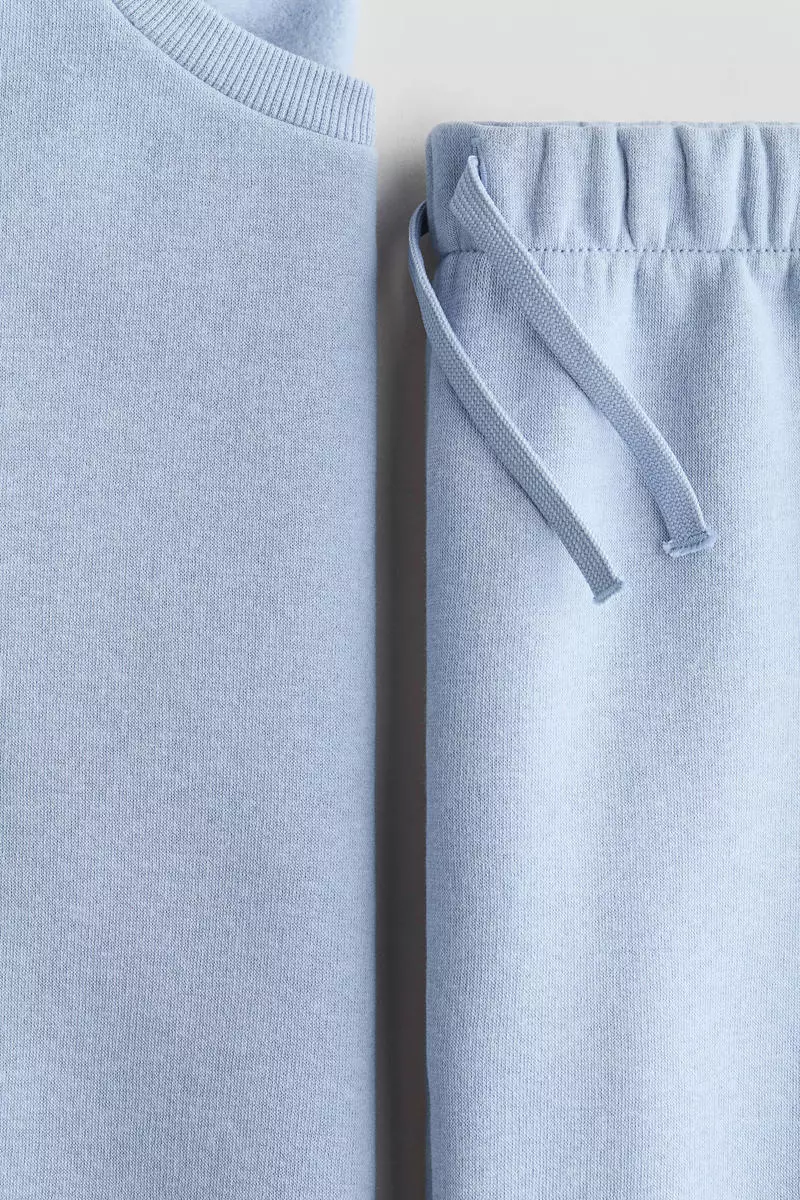 2-piece sweatshirt set