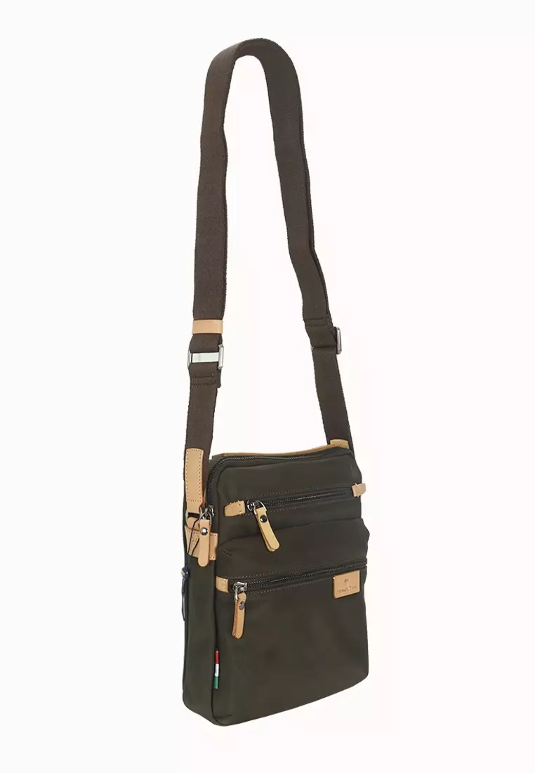 Travel Time Shoulder Bag 606-710467022 Brown