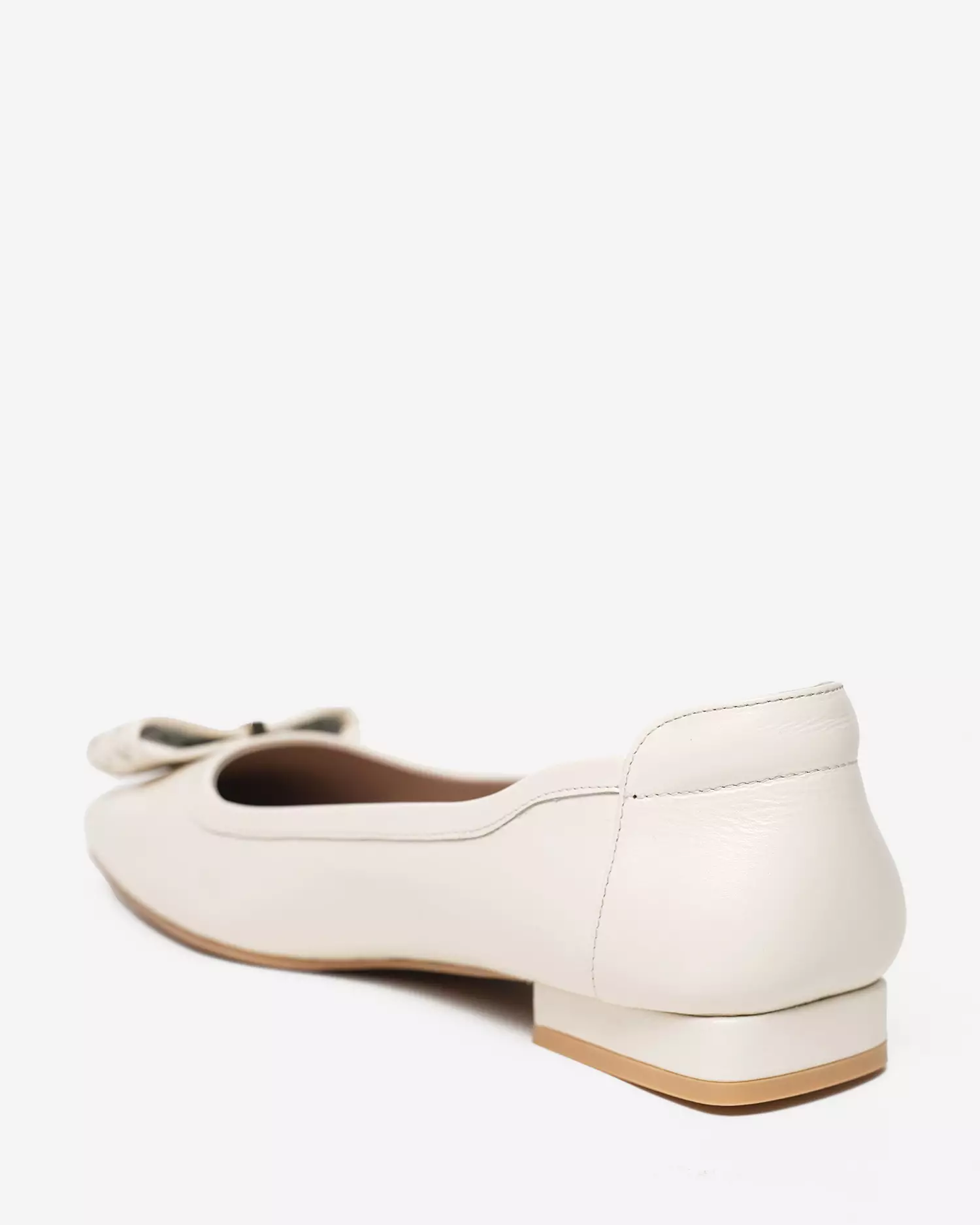 Buccheri Gillian Flats Women White