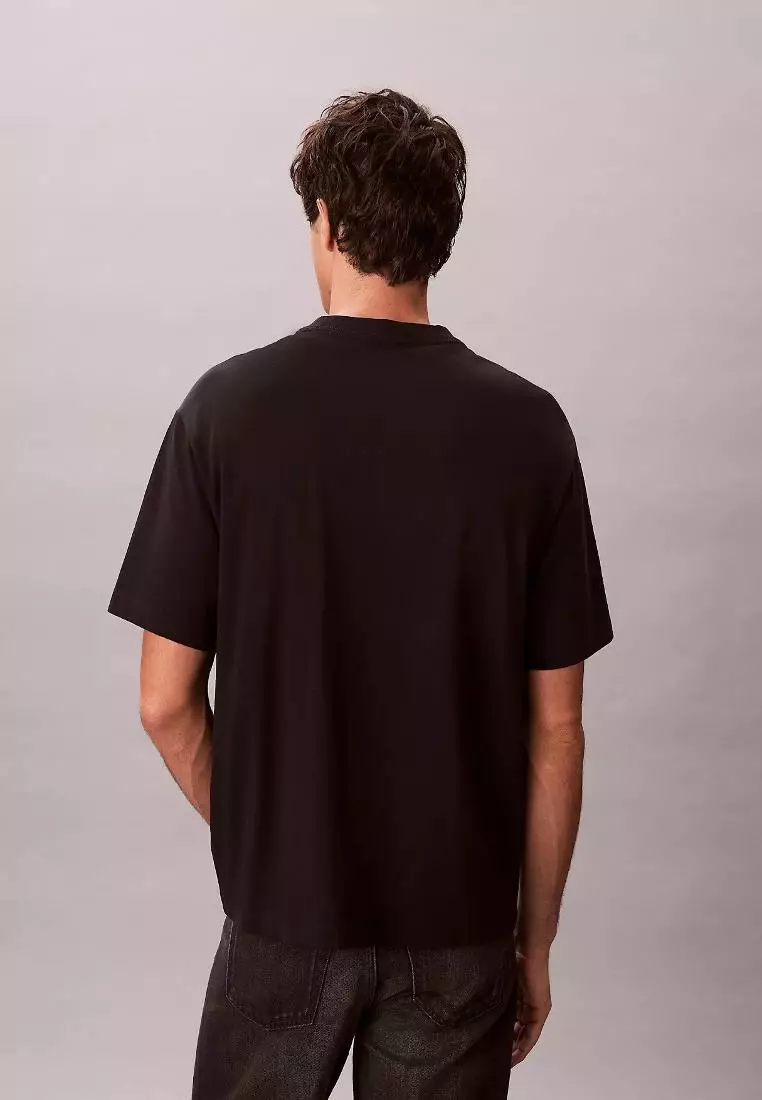 CKJ Mens Short Sleeve Elevated Monologo Tee