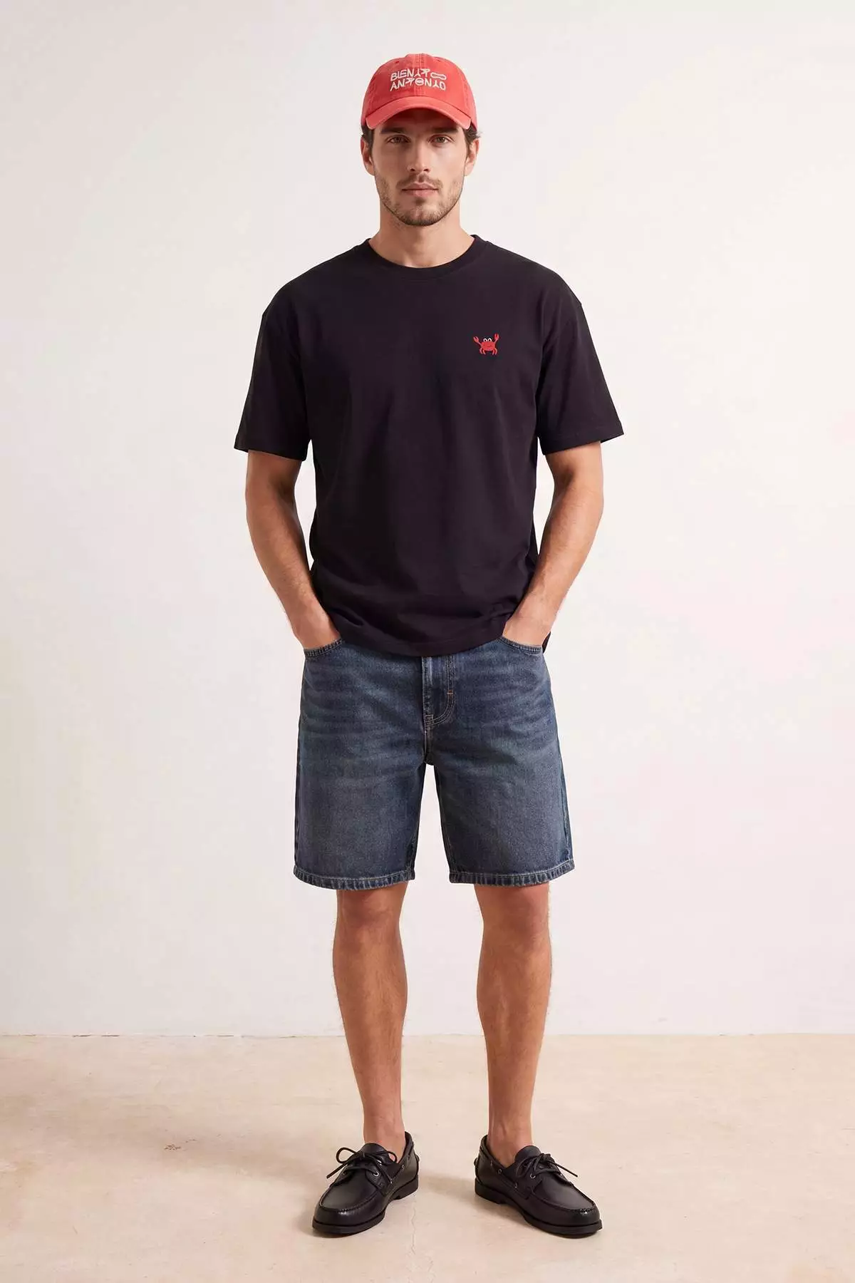 Black Oversize Crab Embroidered 100% Cotton T-Shirt Tmnss26Ts00047