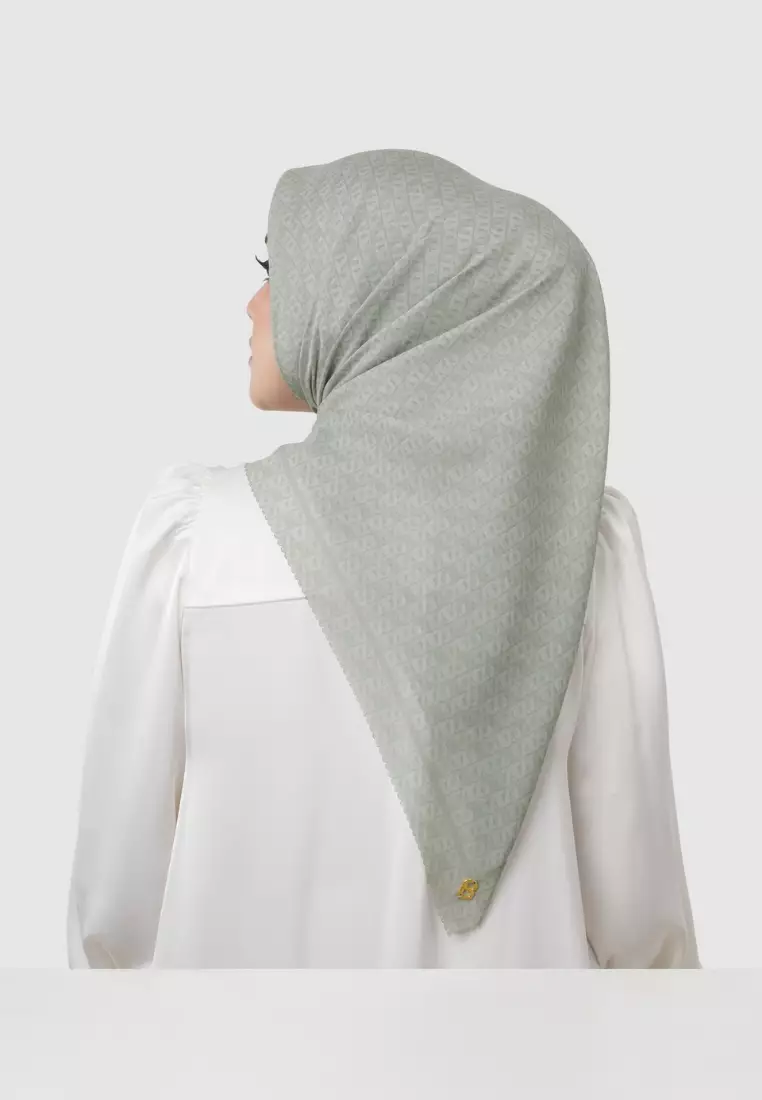 Interlock Voile Square - Abbey Stone
