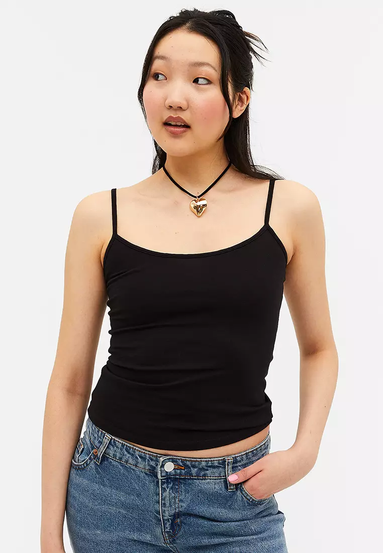 Spaghetti strap singlet