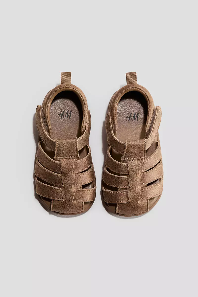 Fisherman sandals
