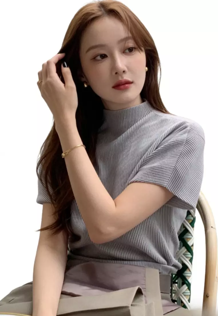 Half Mock Neck Textured Short Sleeve T-Shirt CA26031922GY