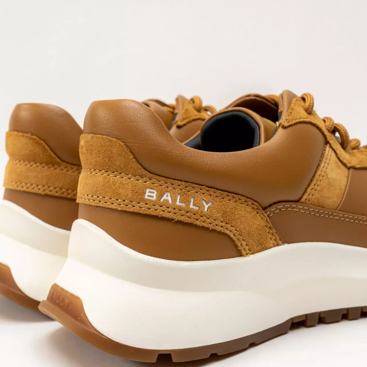 Dennys Outline Leather and Suede Sneakers Desert