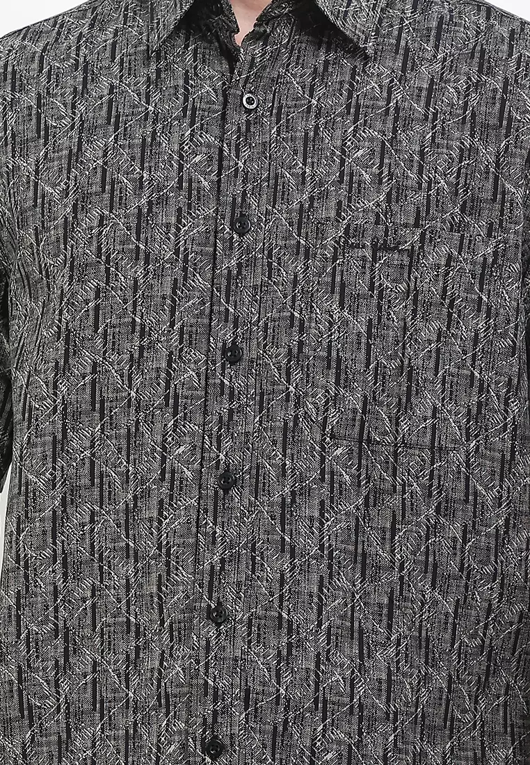 Kemeja Lengan Panjang Pierre Cardin Carbon Phantom - Smart Casual Look