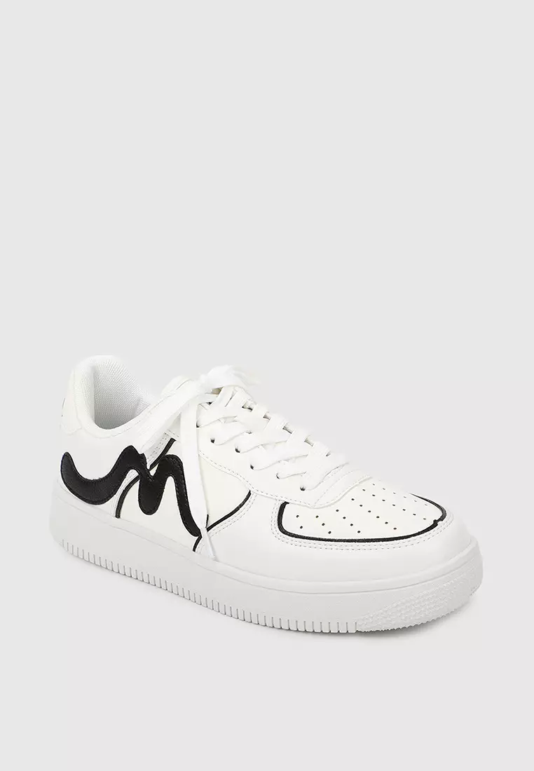 Womens round toe on sale sneakers