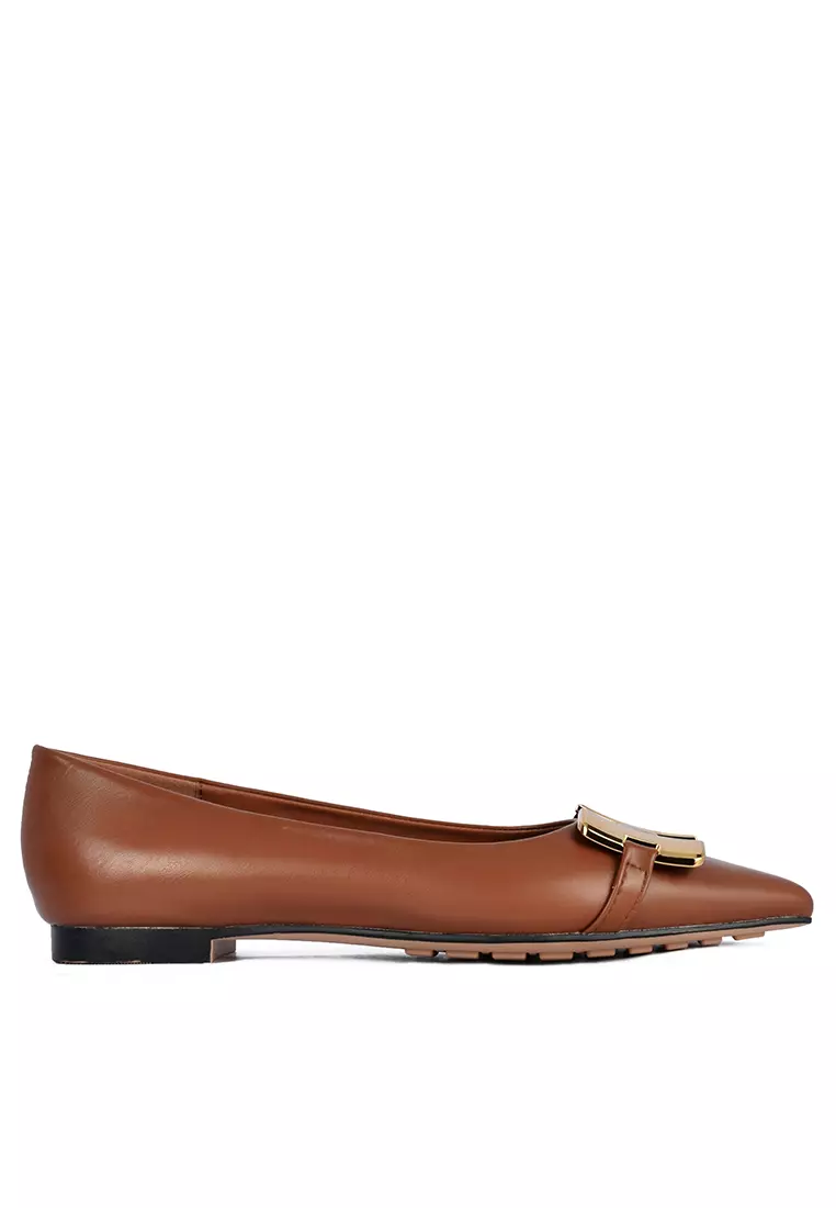 Discount on Twenty Eight Shoes  shoes - SKU: Vintage Metal Buckle Flat Shoes Xj1126-15