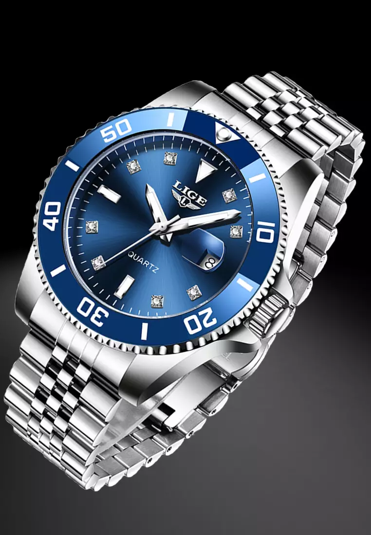 Unisex Classic Diver's Stainless Steel Quartz Watch on Steel Bracelet