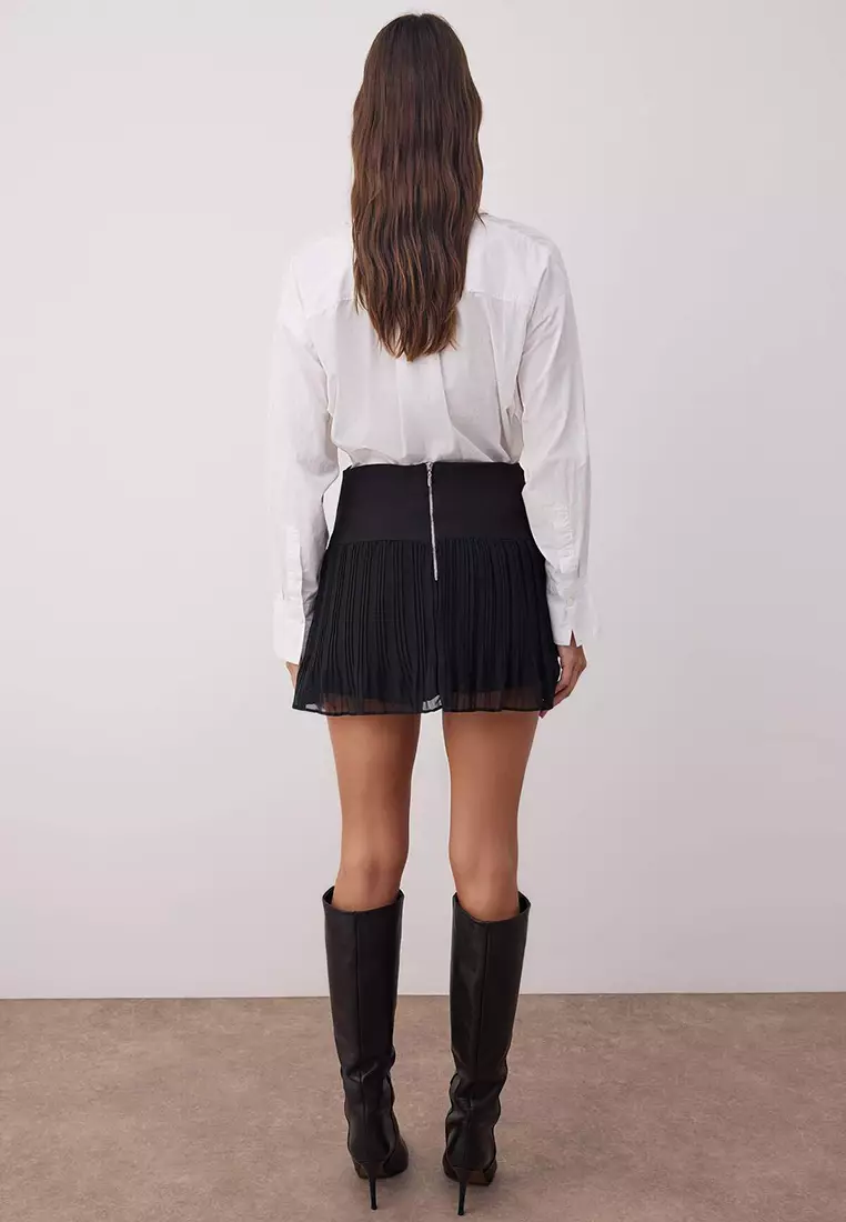 Black Lined Pleated Woven Mini Chiffon Skirt