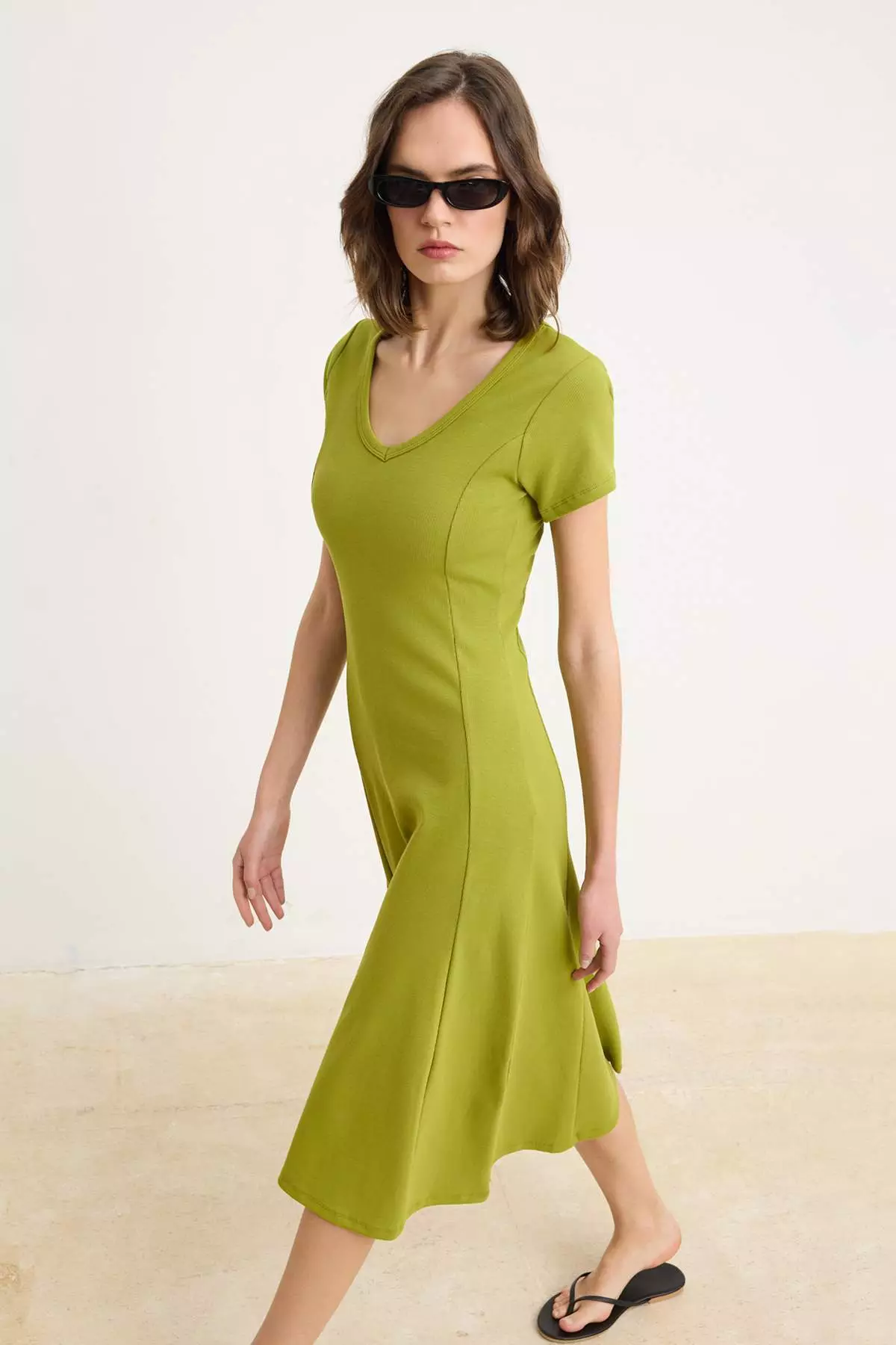 Oil Green A-Line/A Bell Form V-Neck Moon Sleeve Short Sleeve Midi Ribbed Stretchy Knitted Dress Twoss26El784