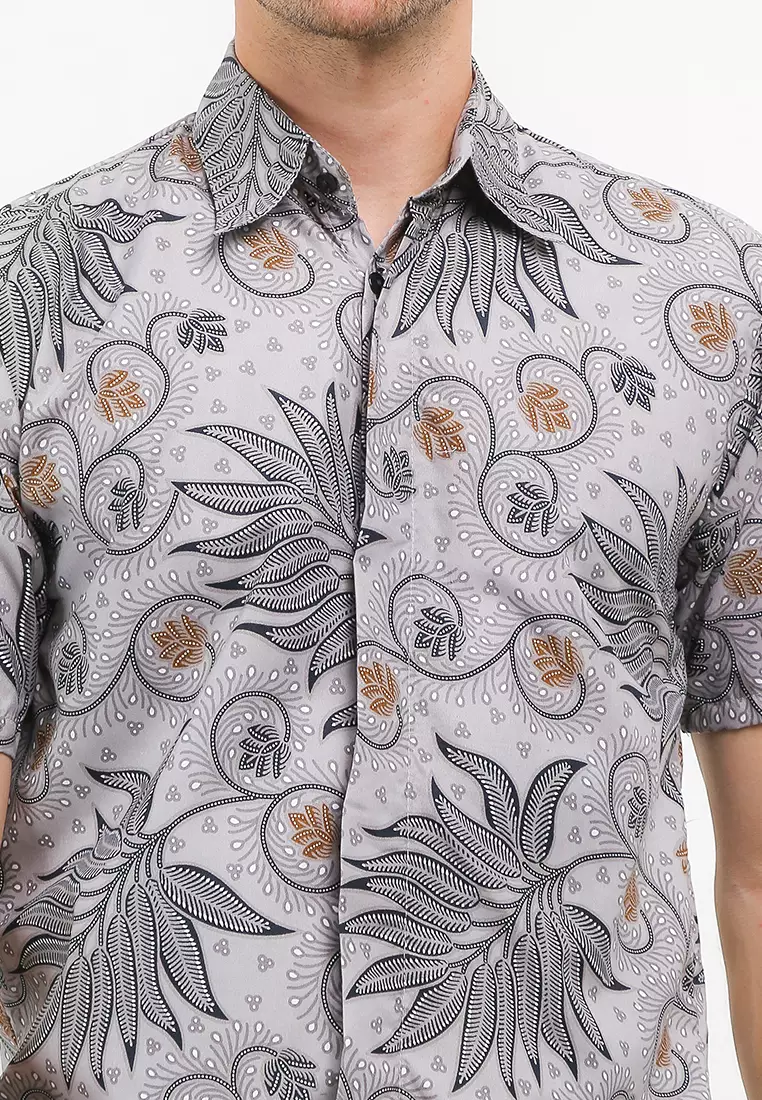 Respati Kemeja Batik Exclusive Premium Pria Casual Modern Lengan Pendek