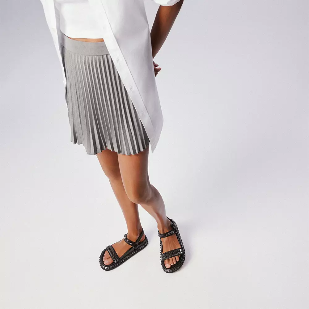 [4.4PRIL KEJUTAN HARGA] Pyrabizz Waxed Calf Leather Sandals Black