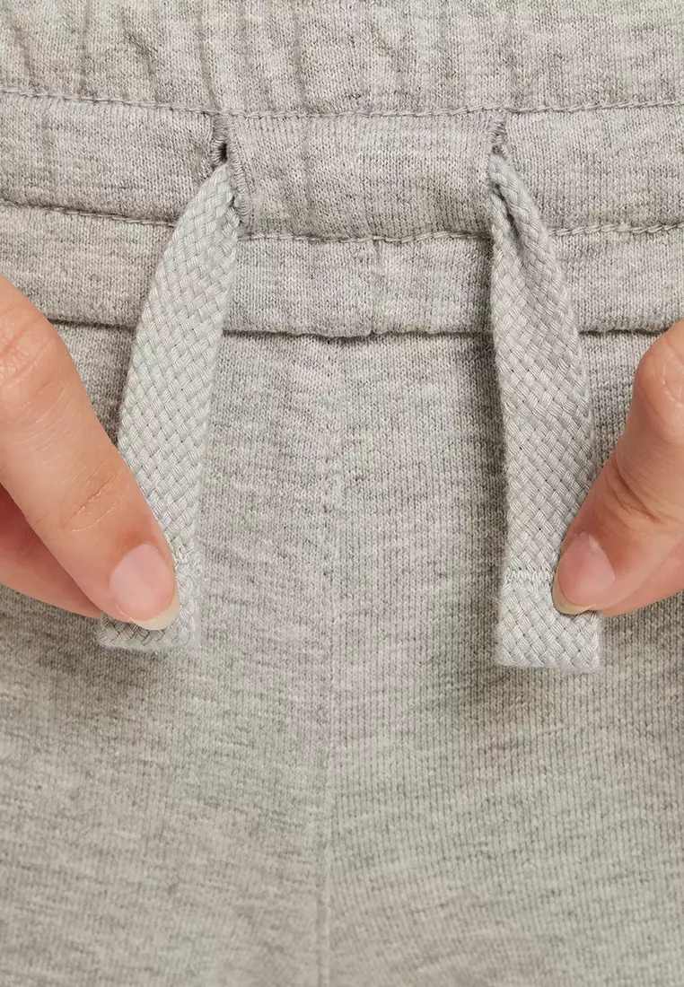 Sportswear Club 6" Knit Shorts