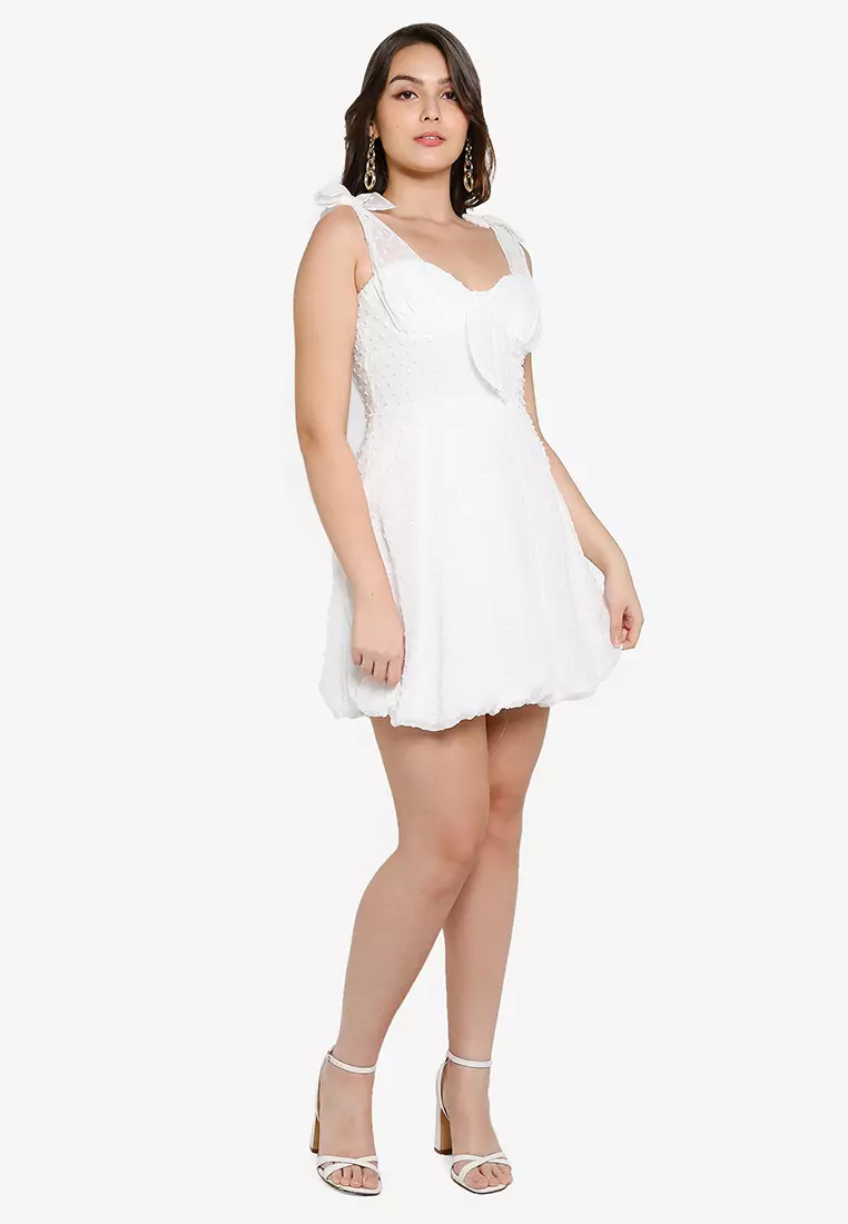 Buy MISSGUIDED Dobby Tie Front Dress 2024 Online ZALORA Singapore