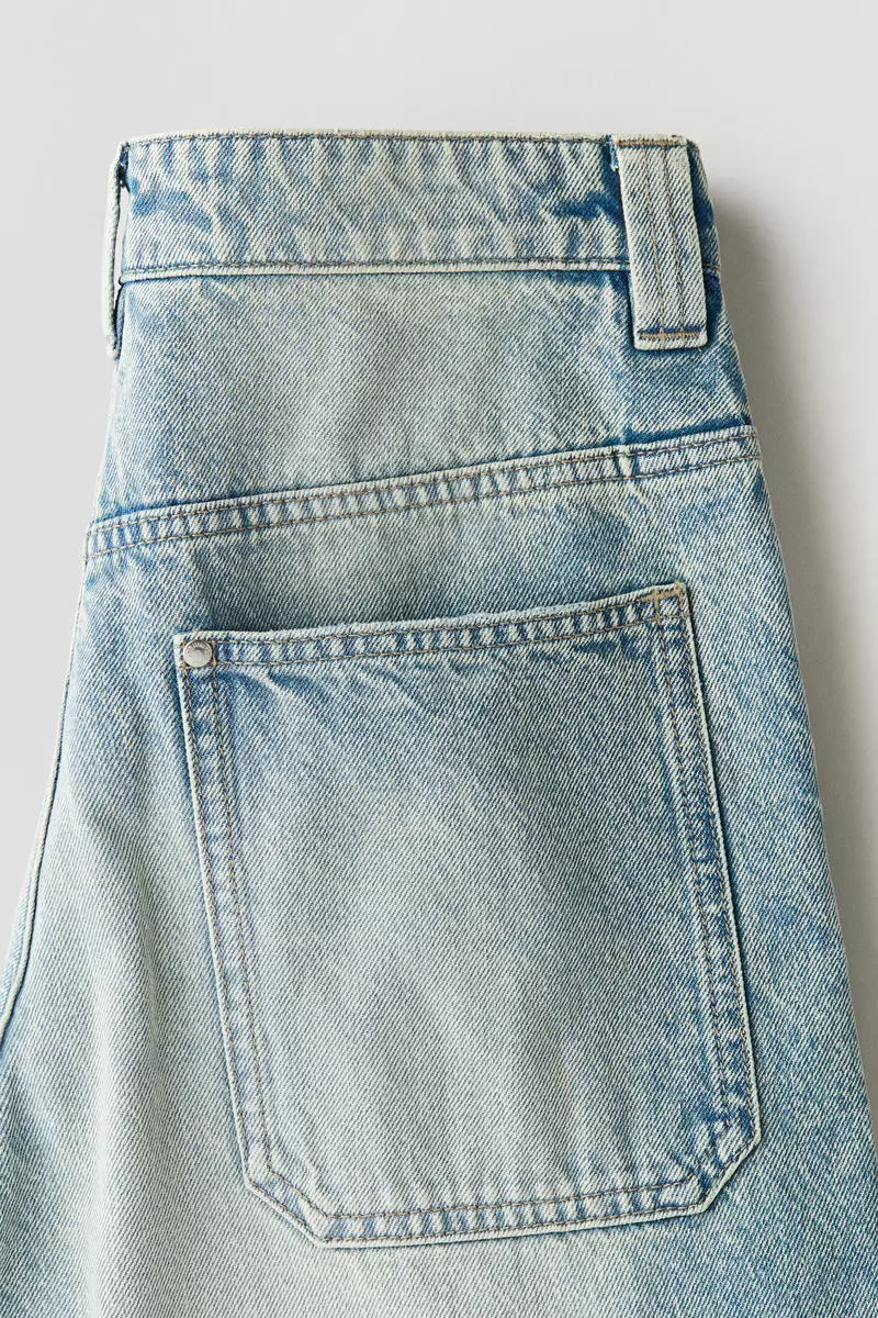 Baggy Fit Cargo Jeans