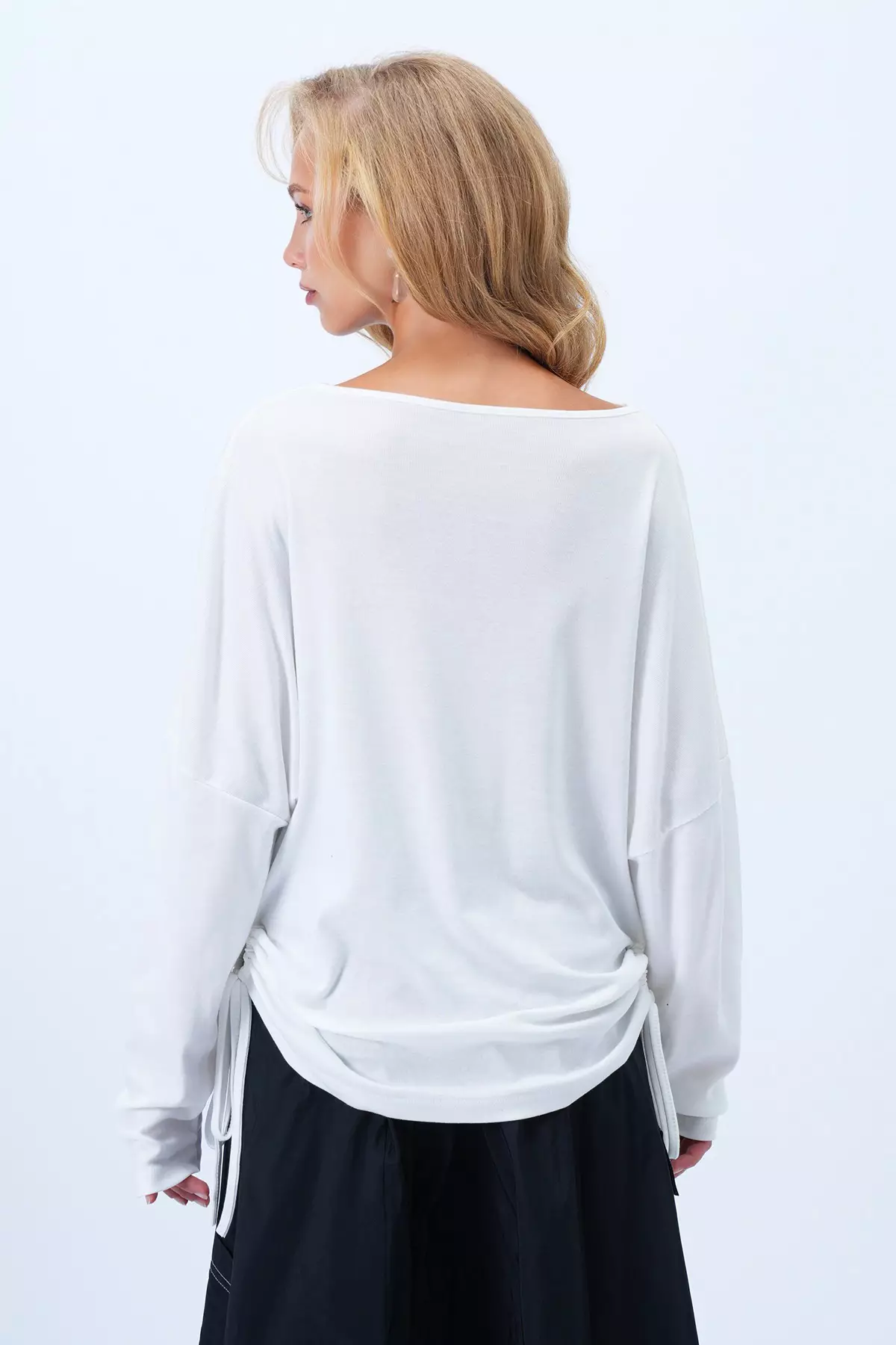 Women's White Cowl Neck Batwing Sides Wide Cut Blouse Alc-X14399