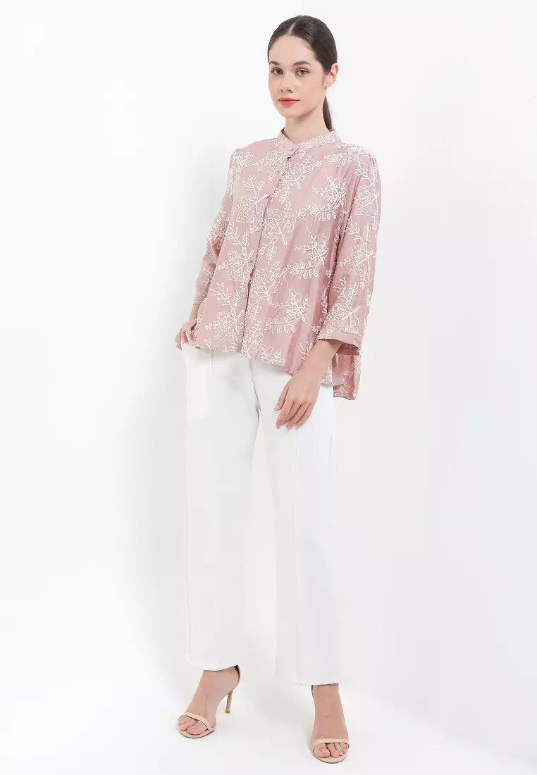 L/S Flo Emb Blouse