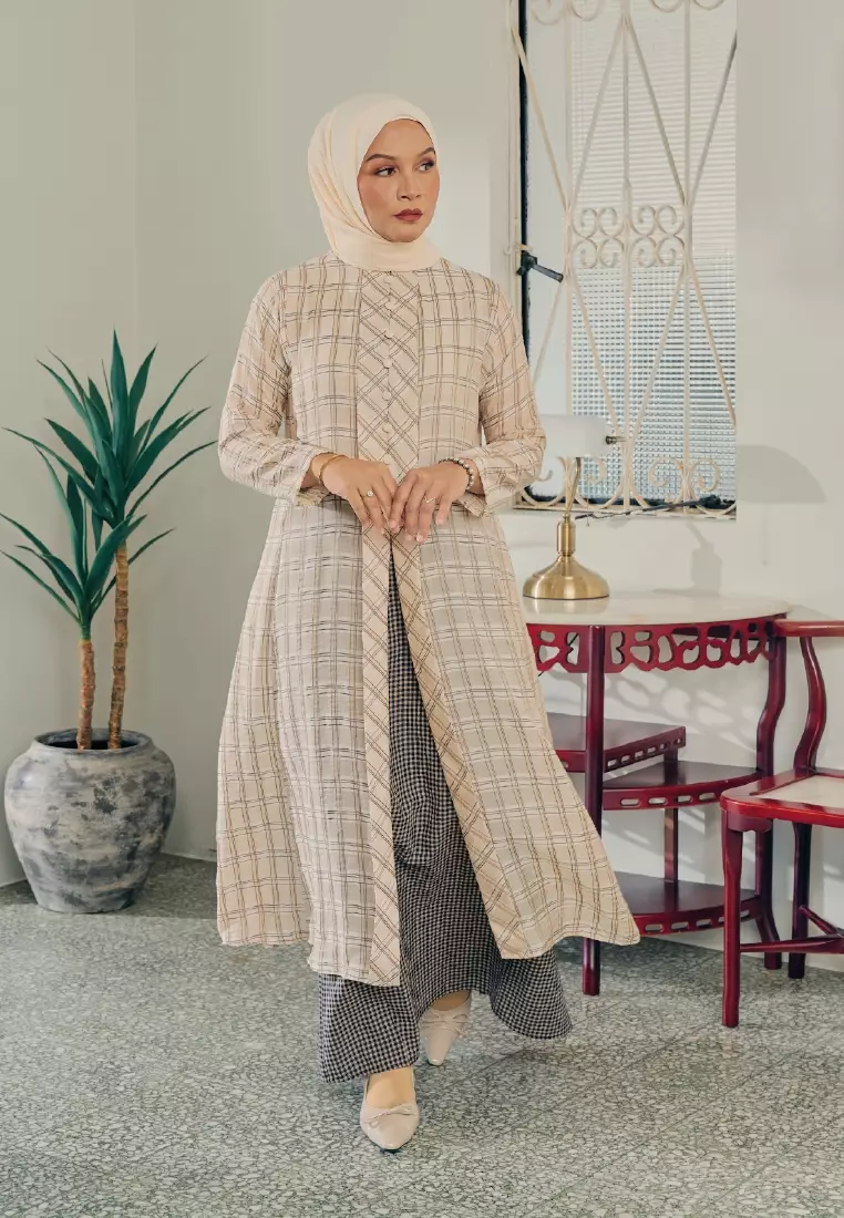 KEBARUNG MARKISA SET in Kemboja Cream