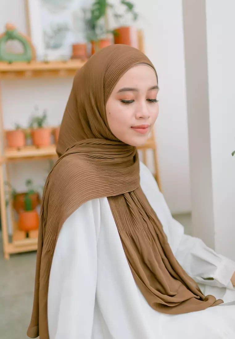 Bawal Pleats Shawl Hazelnut