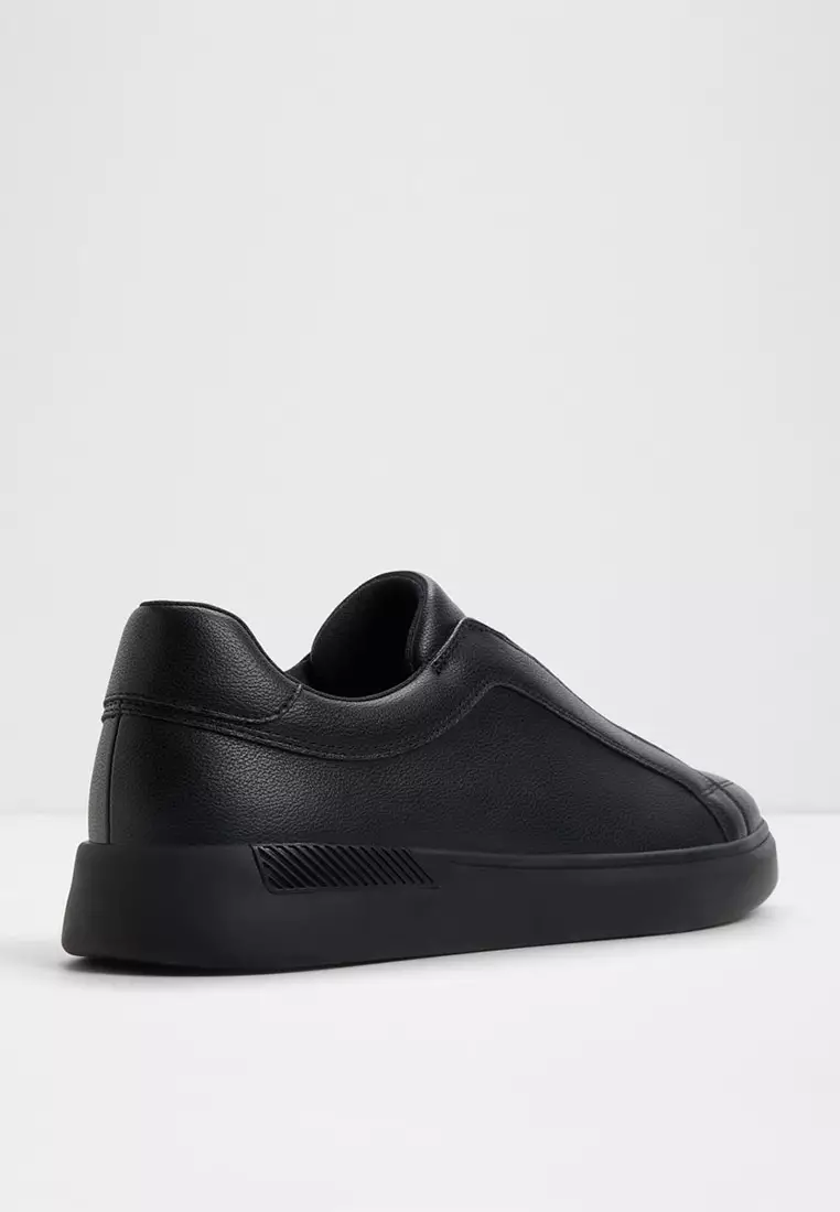 Jona Slip-On Sneakers