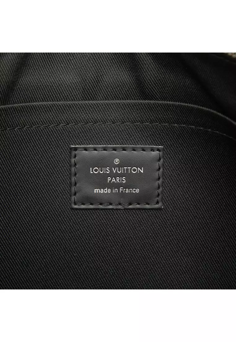 Pre-Loved Louis Vuitton Monogram Eclipse Discovery Pochette Gm