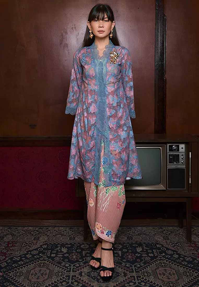 Kebaya Setengah Cik Wa Top