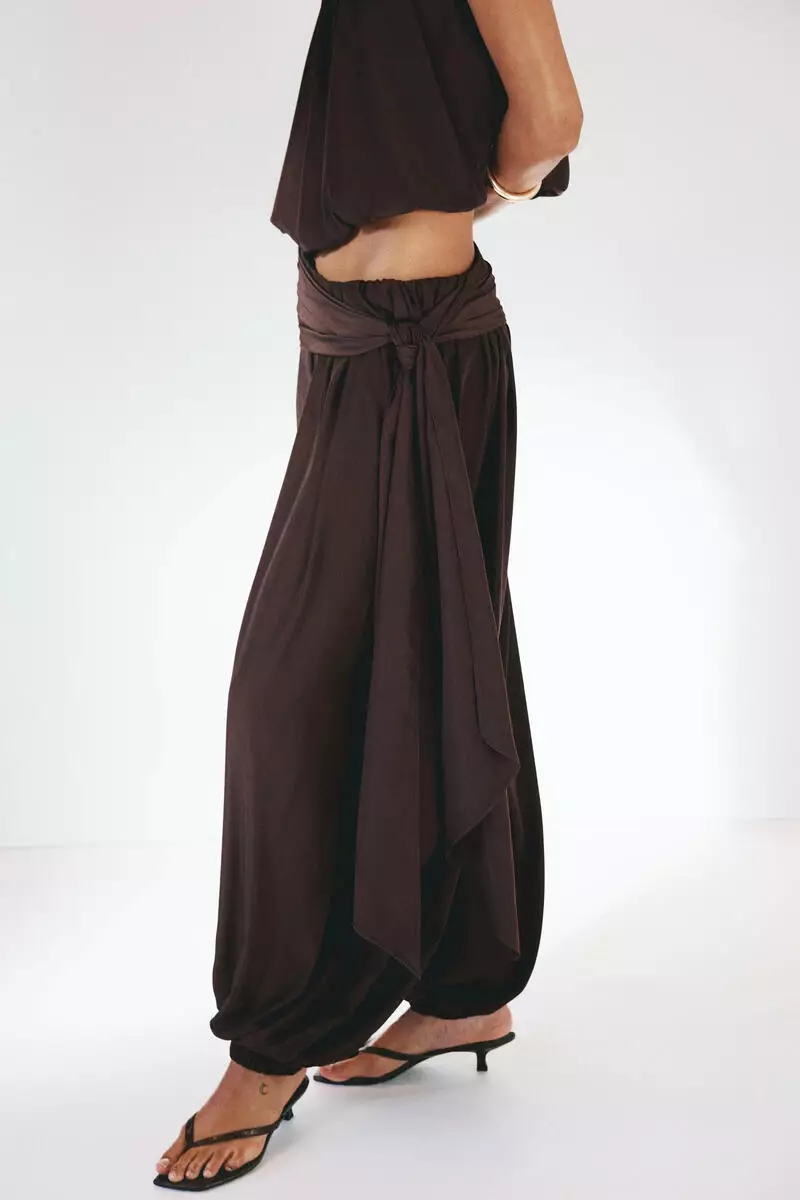 Balloon trousers