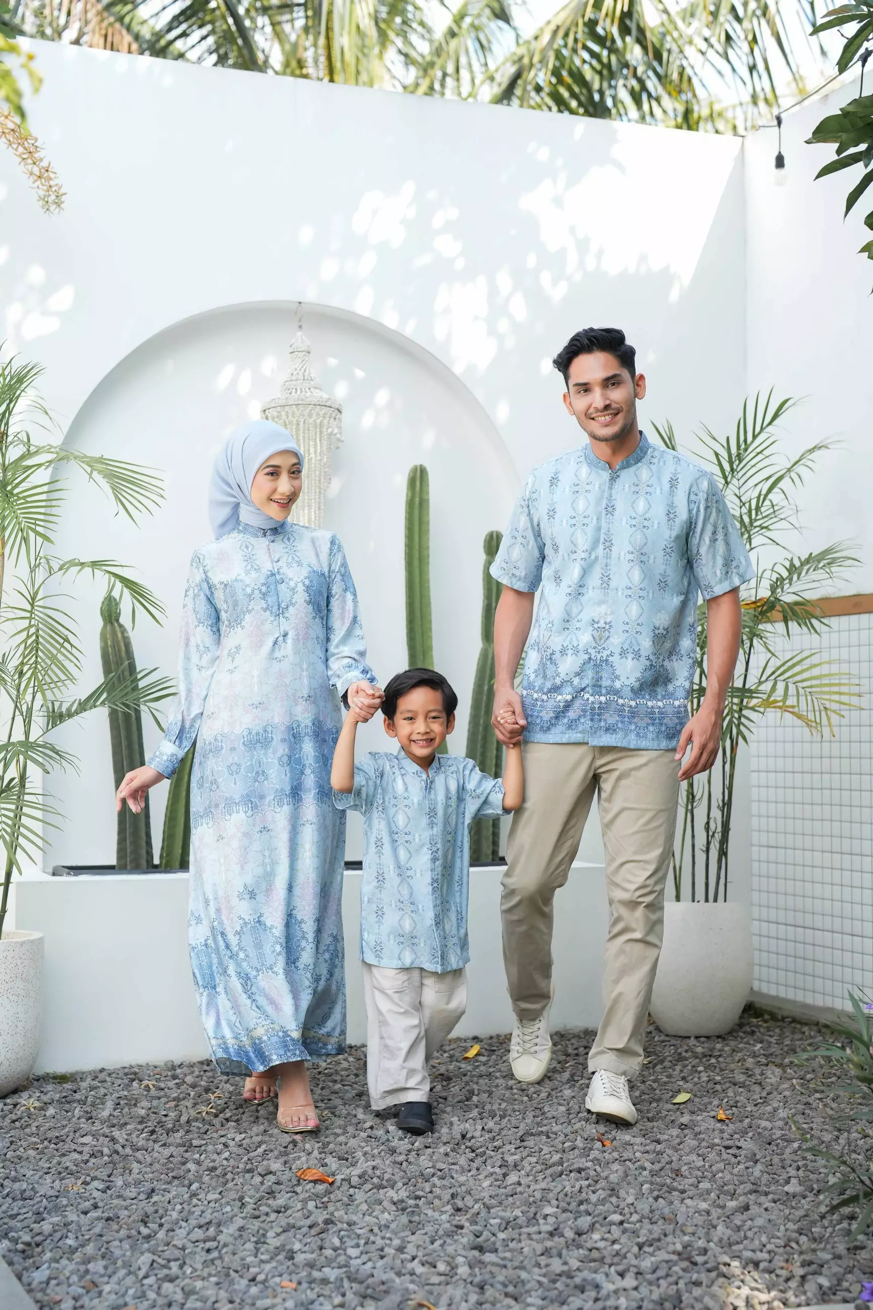 Sarimbit Arunika Sky Blue Pria  Kemeja Koko Lengan Pendek Regular Fit Furing