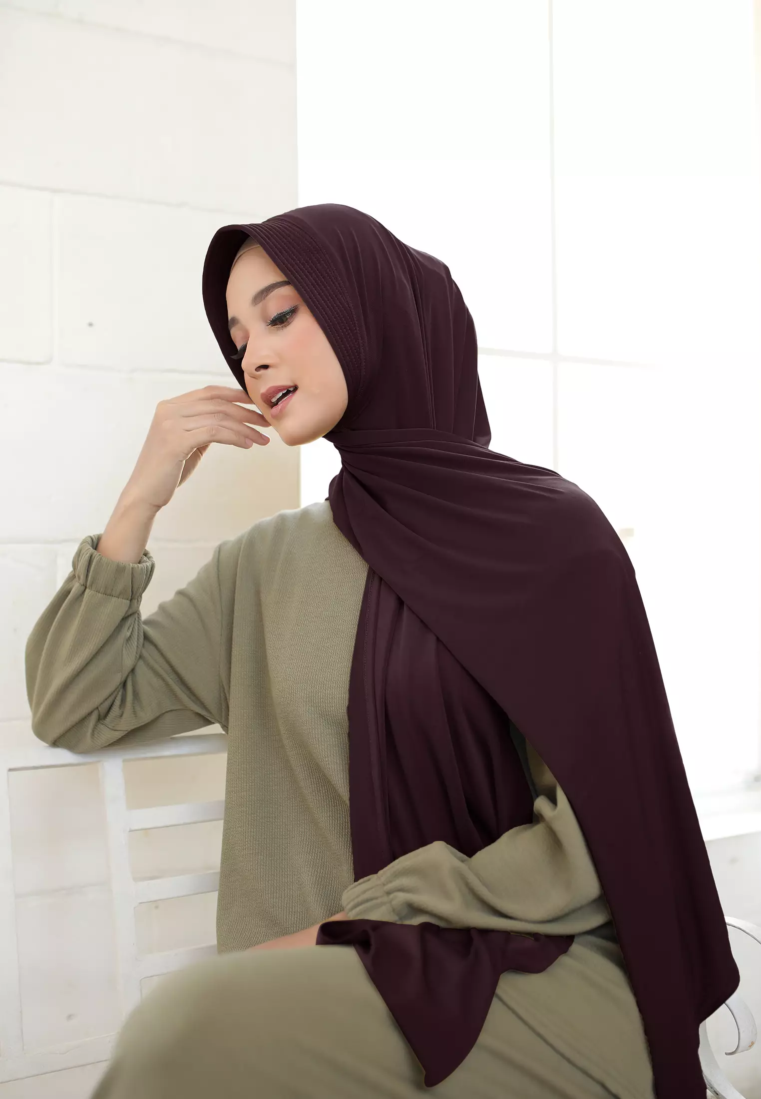 Cotton Bee - Ovel Shawl | Hijab Instan | Pashmina - Dark Purple