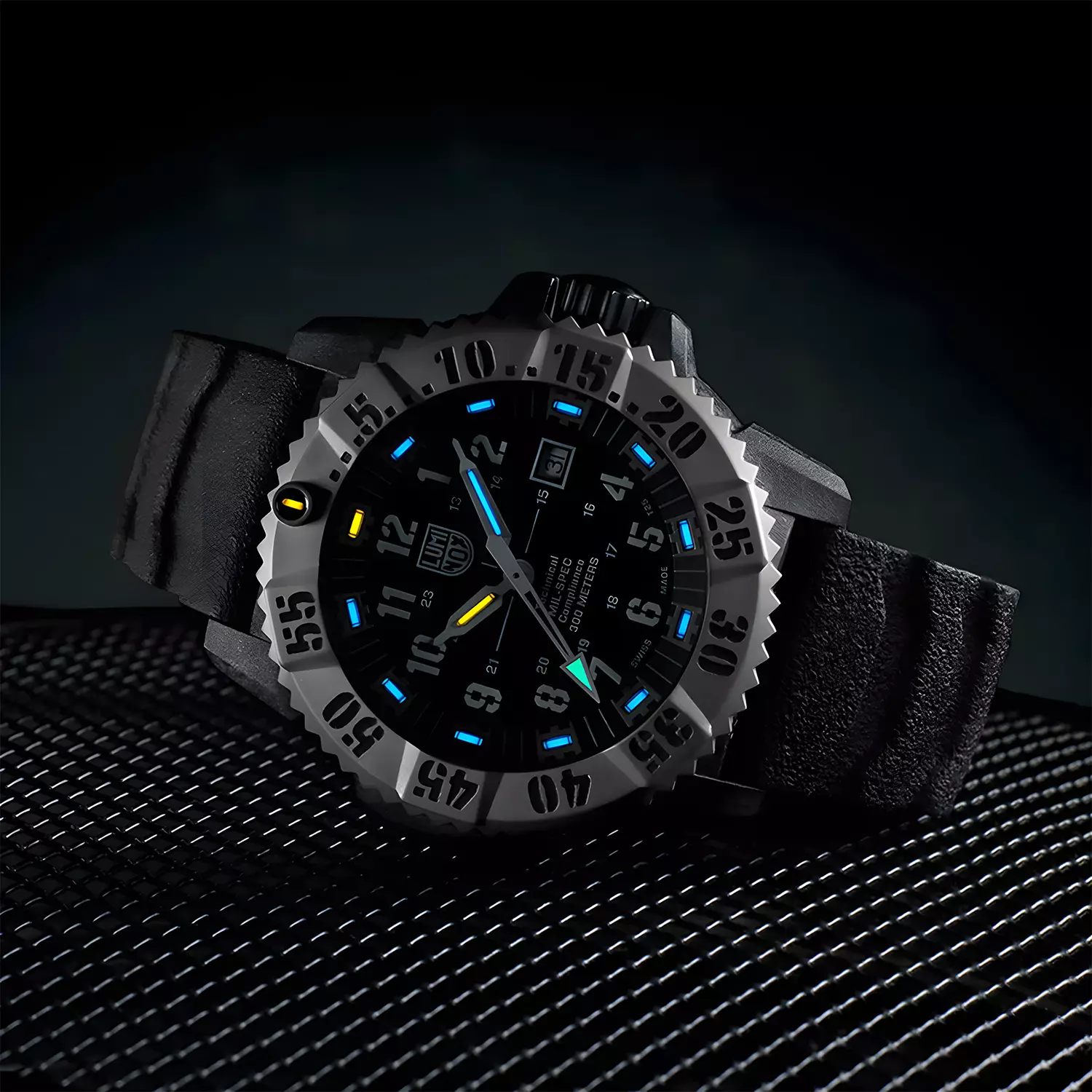 Luminox 3351.1.SET - MIL-SPEC inspired - Military Watch