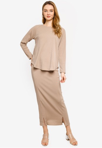 sweater skirt long
