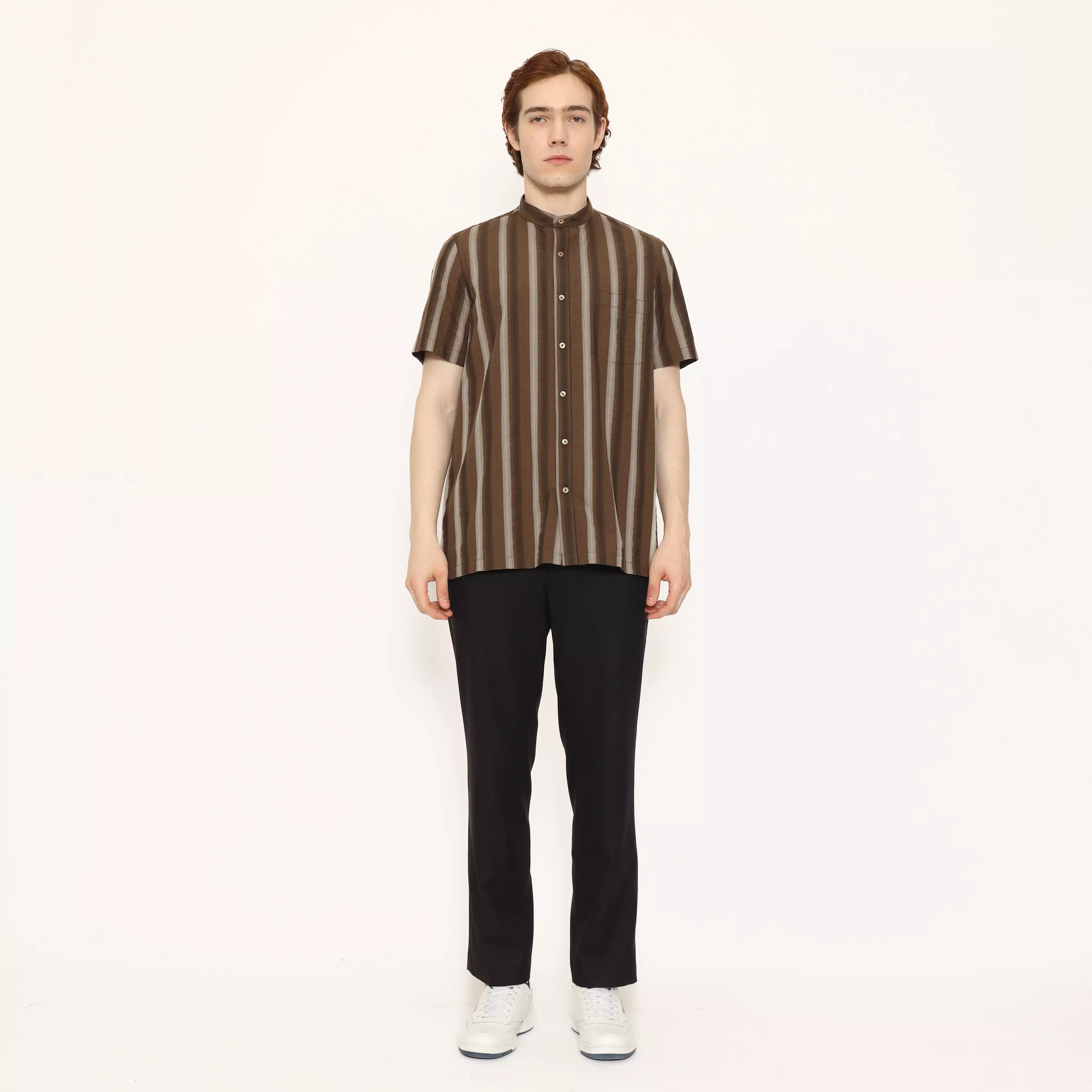 Lawell FLOYD-S Baju Koko Pria Lengan Pendek Short Regular Fit Motif Garis Sedang Warna Brown