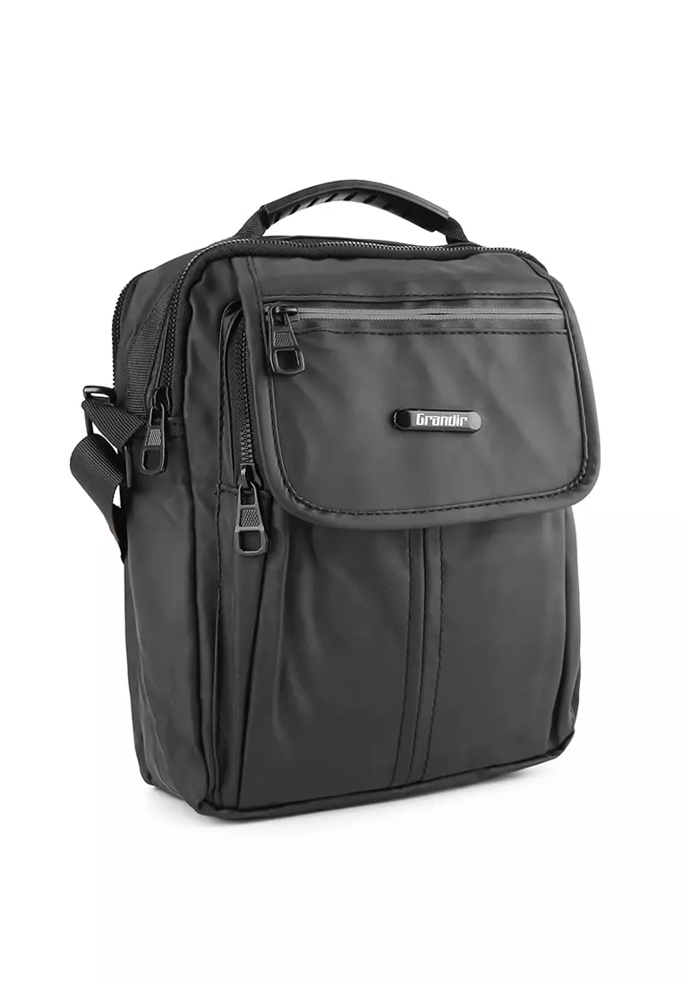 Sling Bag Bernuansa Solid Tone Untuk Gaya Sleek Minimalist