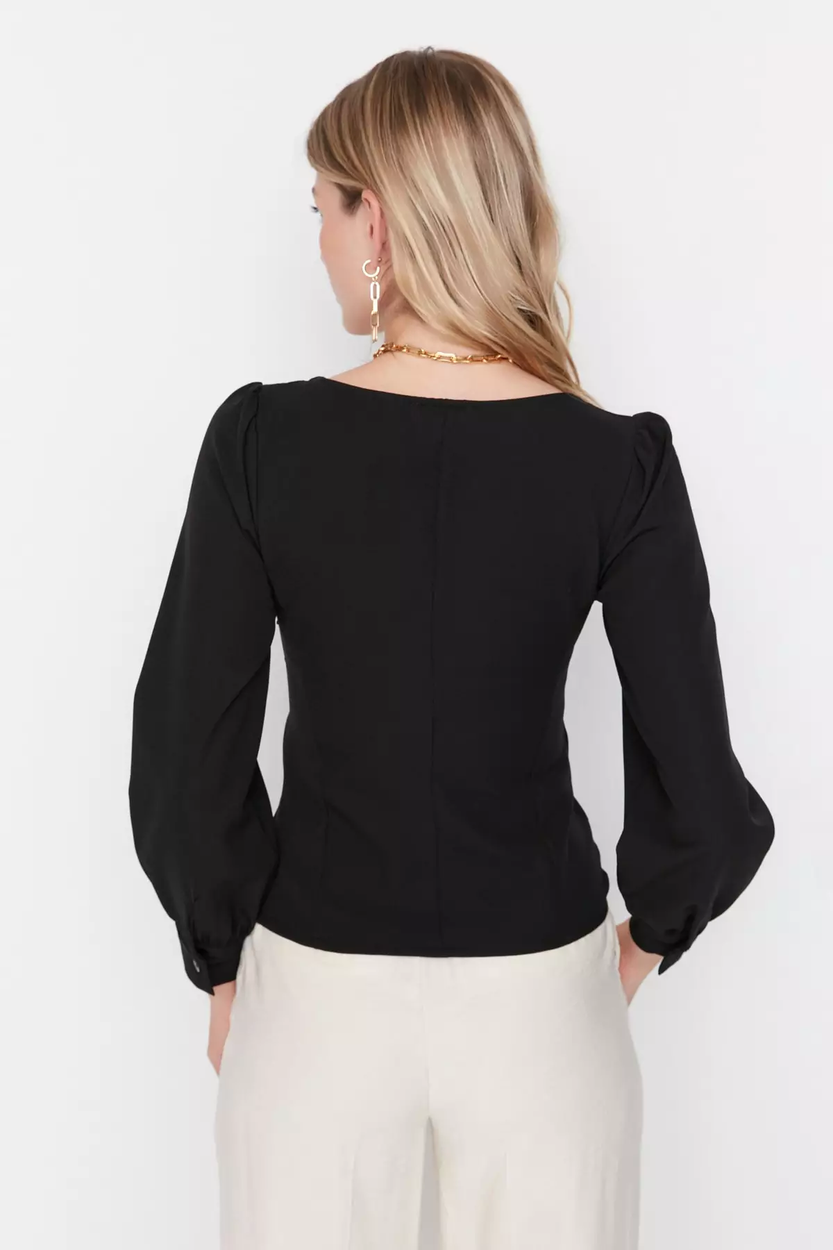 Sweetheart Neck Balloon Sleeve Blouse