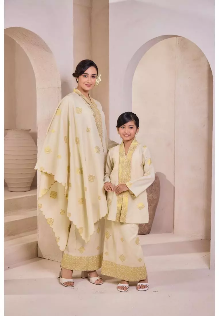 Kebarung Songket Mahsuri