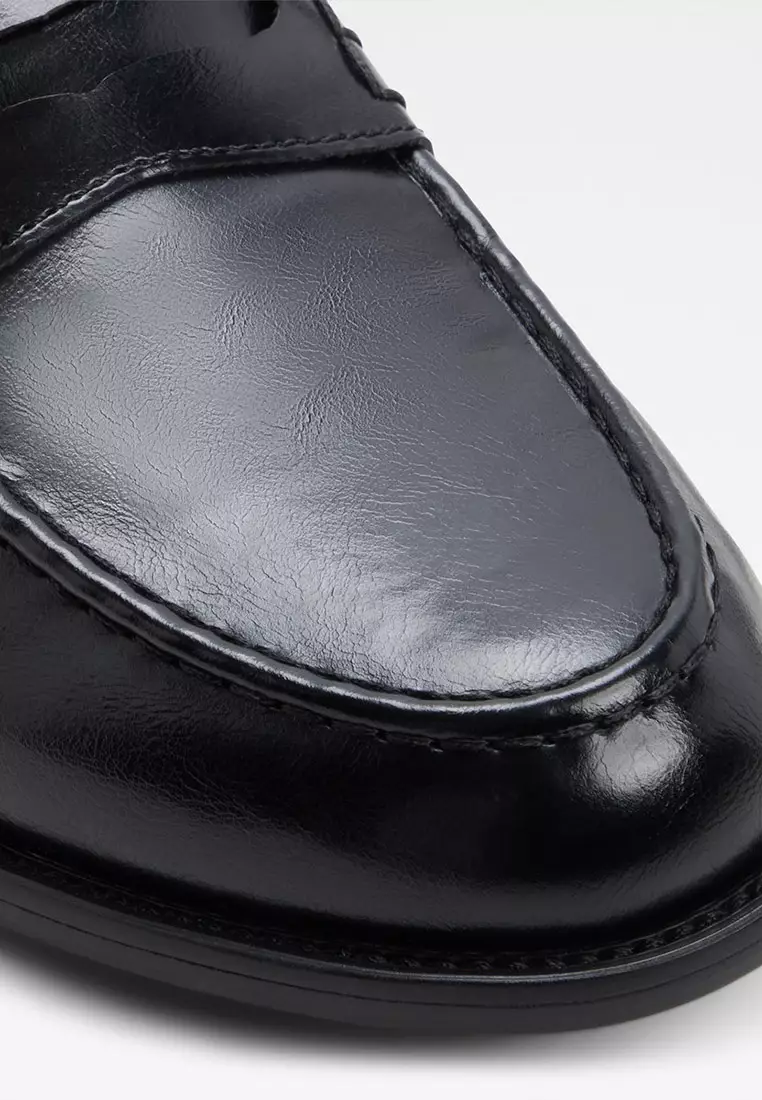 Cristof Loafers