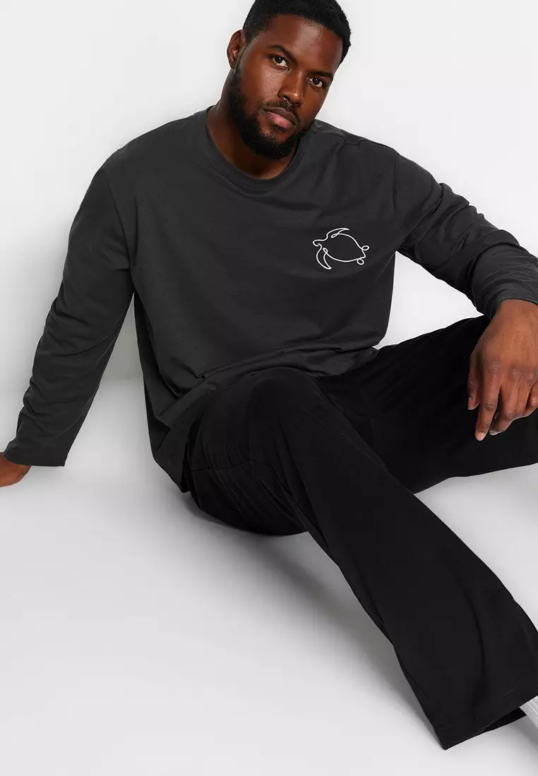 Plus Size Embroidered Pyjama Set