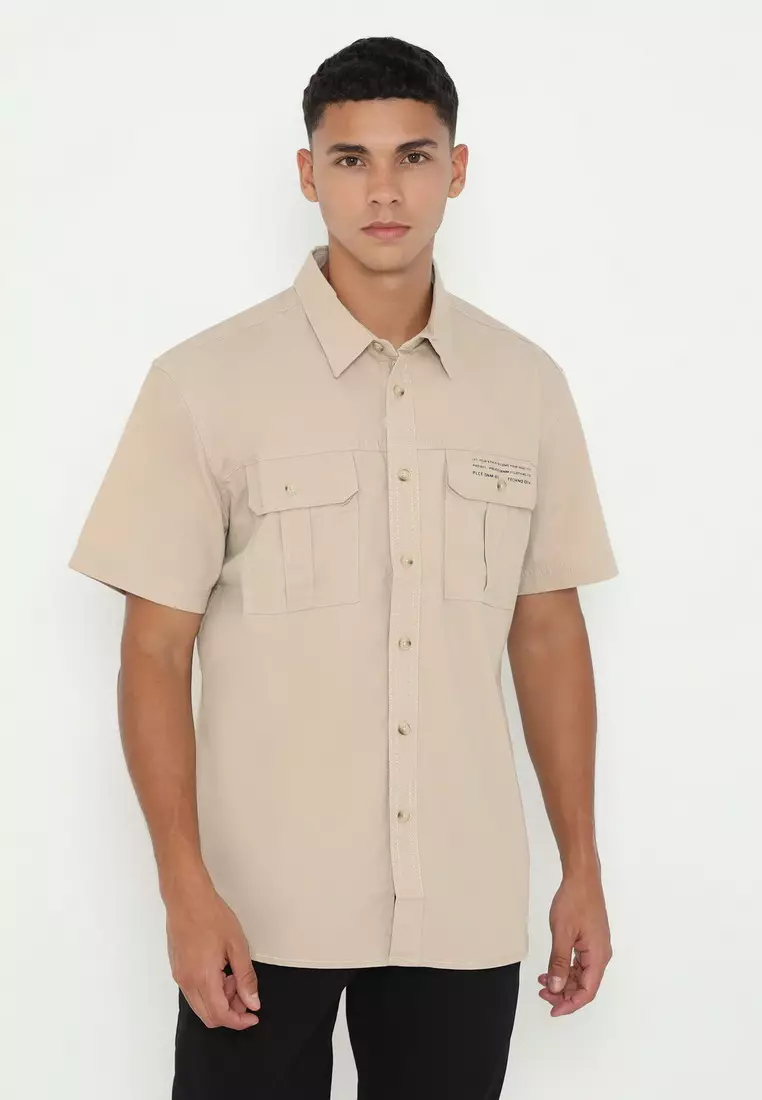 POLICE Kemeja Polos Cotton Kantong Dua Regular Fit Pria