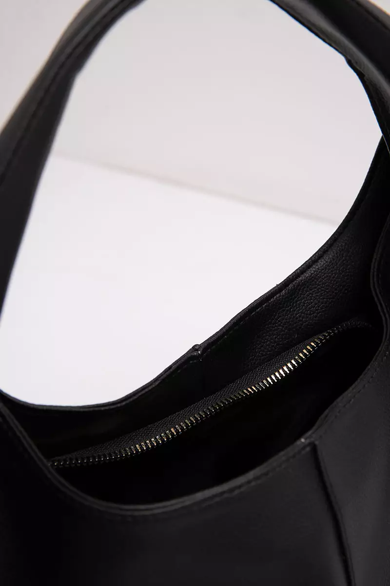 Tekka Felora Shoulder Bag Black