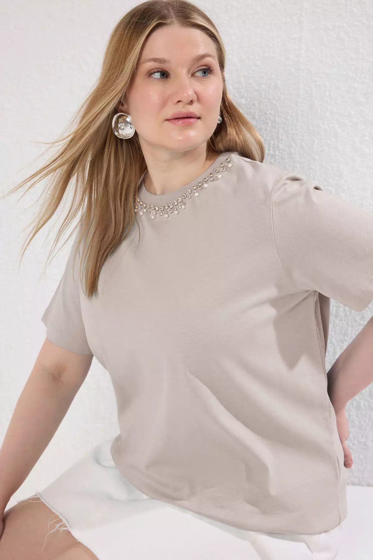 Stone Collar Stoned Boyfriend Fit 100% Cotton Knitted Plus Size T-Shirt Tbbss25Bf00021