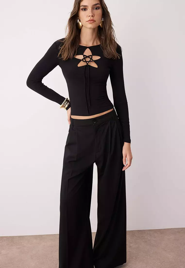 Black Crew Neck Low Cut Detail Knitted Sandy Party Blouse
