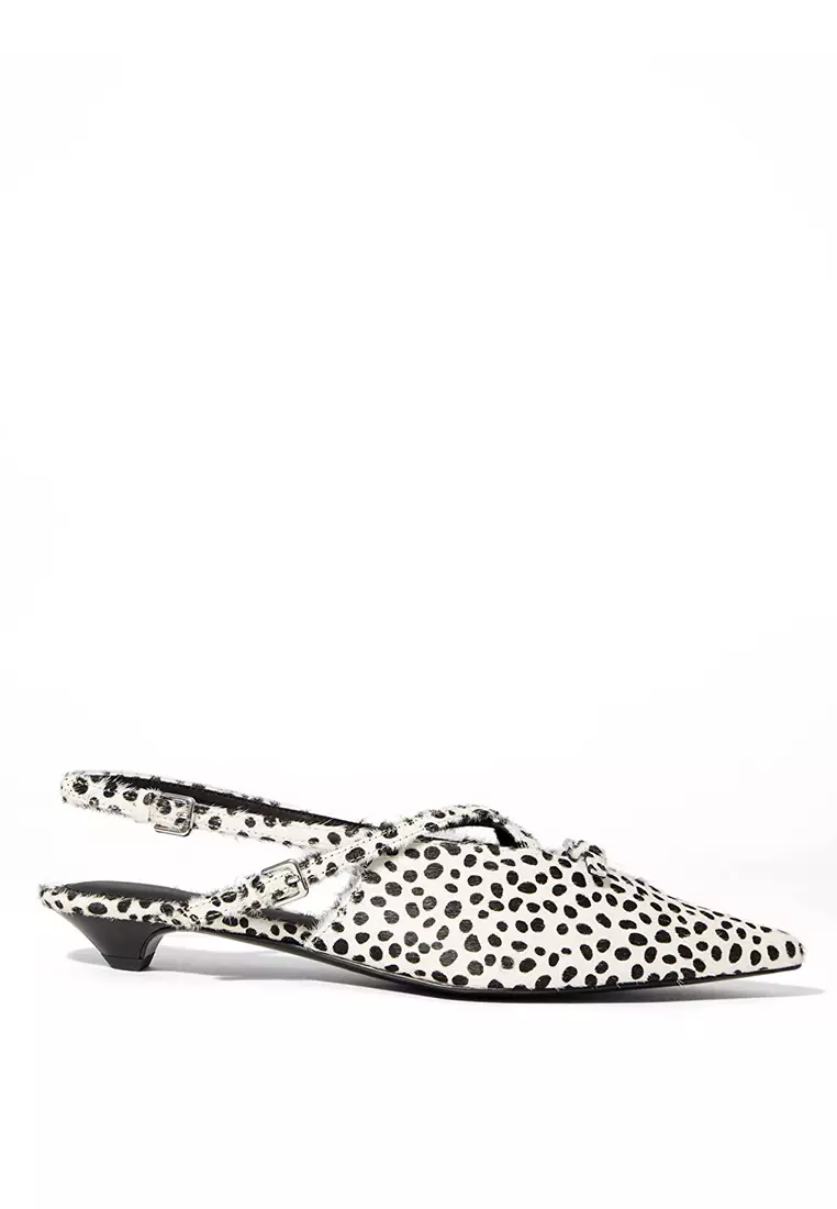 Discount on & Other Stories  shoes - SKU: Buckled Strappy Slingback Ballerinas
