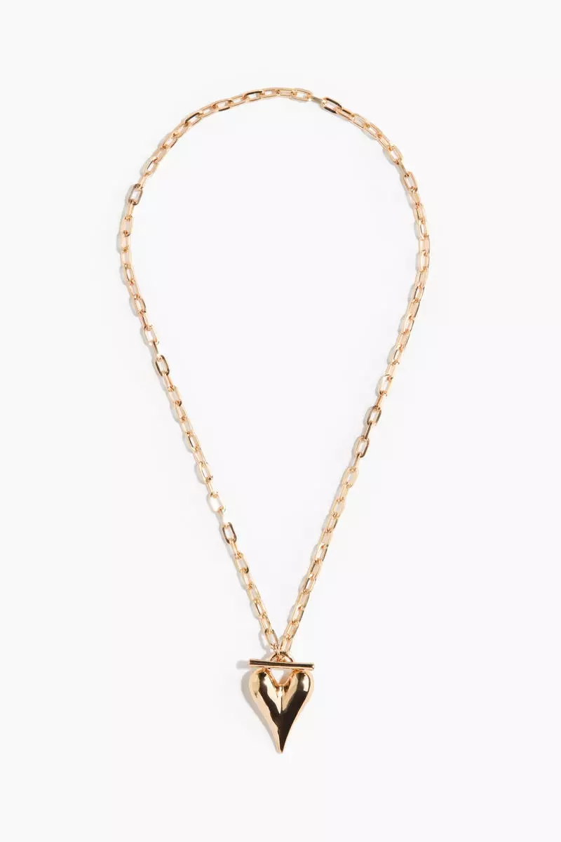 Heart-pendant chain necklace