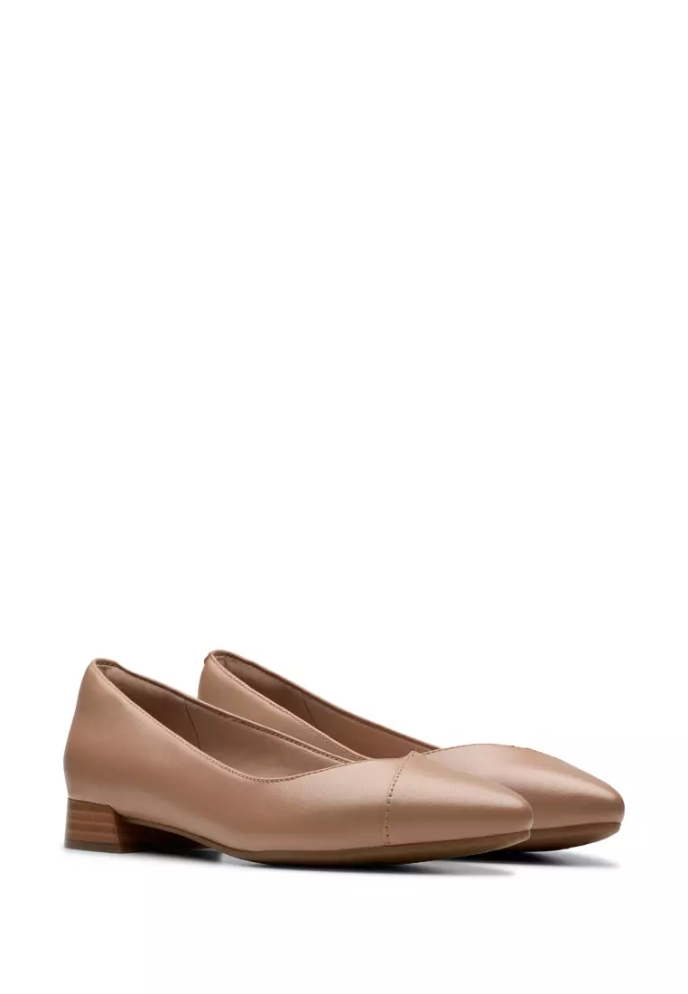 Womens Natalyn Wish Ballerina - Warm Beige Leather