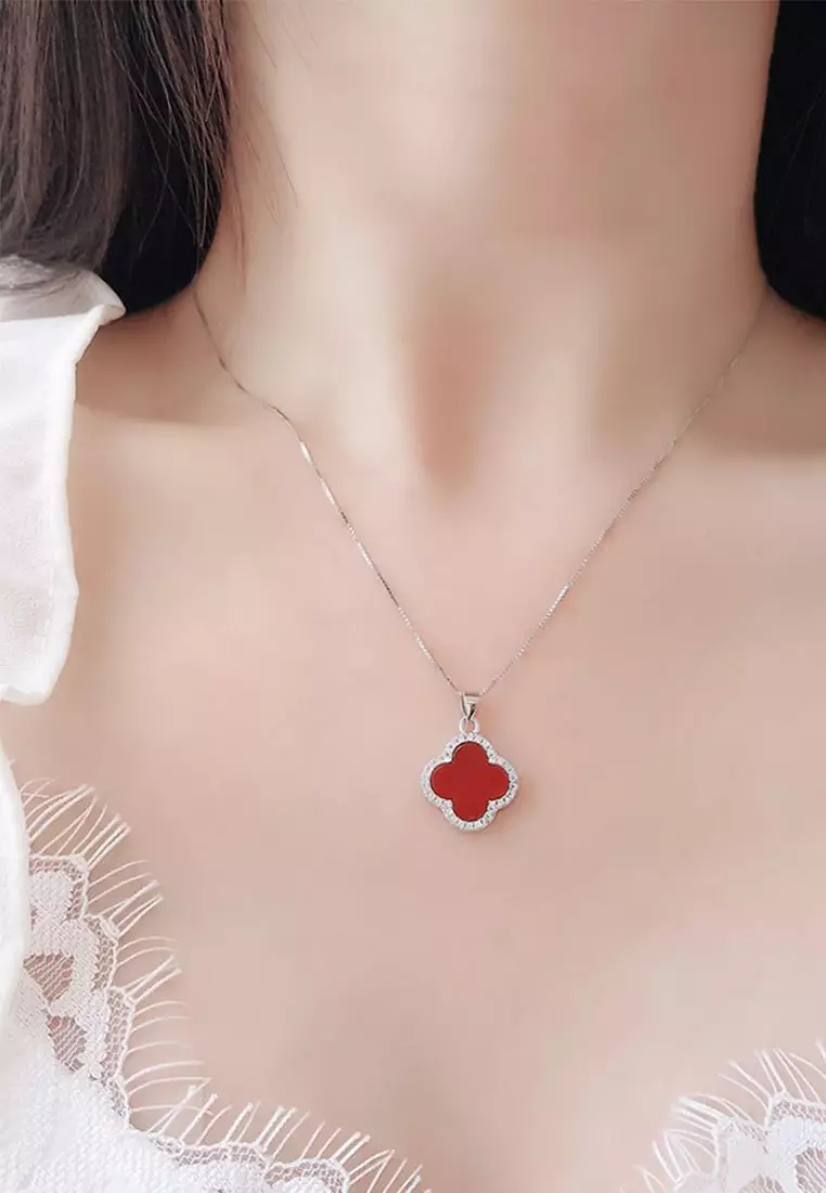 Red deals clover necklace